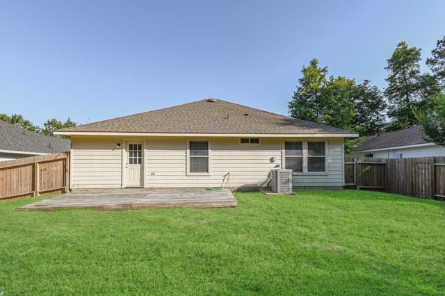 5500 N Buffalo Circle, Willis, TX 77378