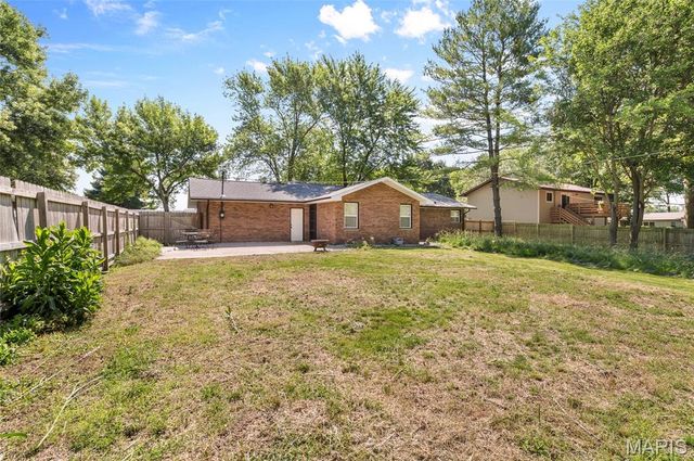34 Belair Court, Maryville, IL 62062