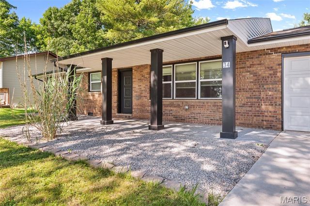 34 Belair Court, Maryville, IL 62062