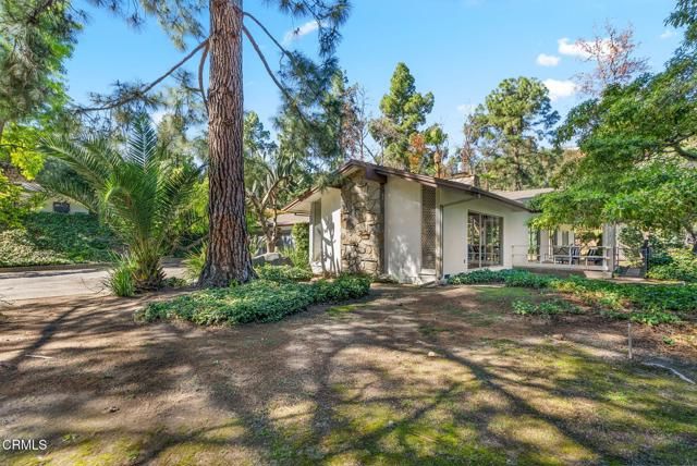 1625 Pegfair Estates Drive, Pasadena, CA 91103