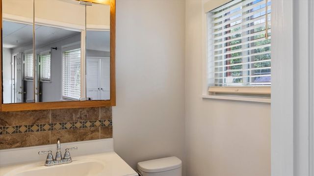 6321 Calmont Avenue, Fort Worth, TX 76116