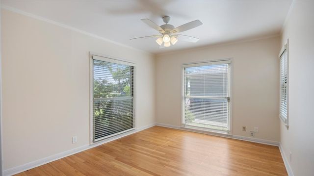 6321 Calmont Avenue, Fort Worth, TX 76116