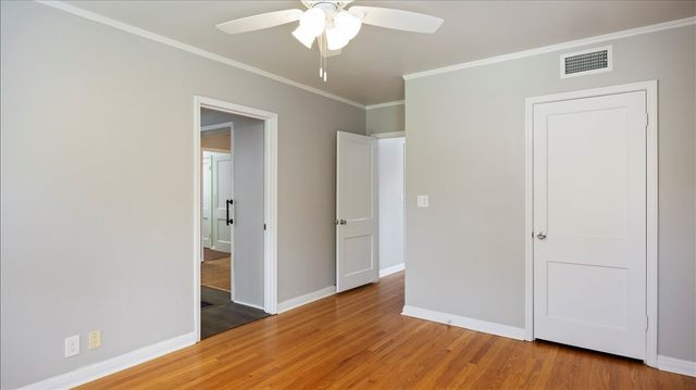 6321 Calmont Avenue, Fort Worth, TX 76116