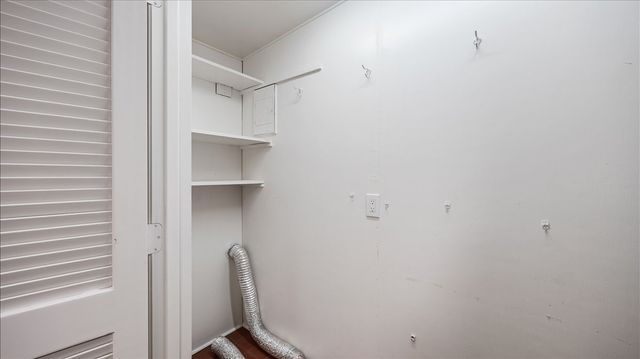 6321 Calmont Avenue, Fort Worth, TX 76116