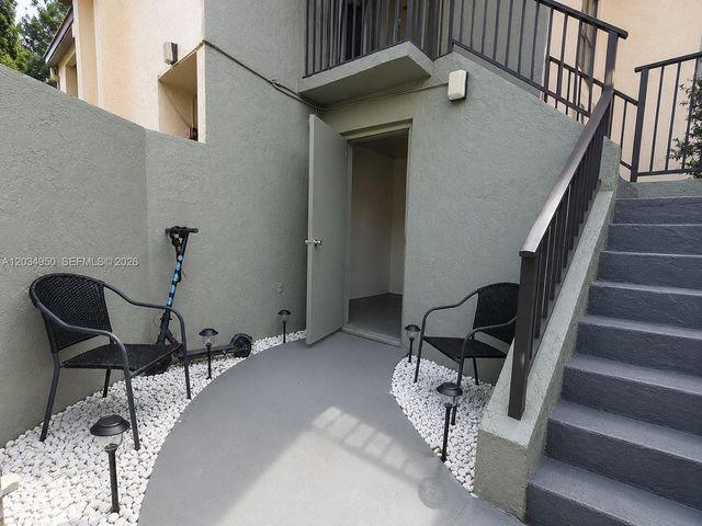 9606 SW 1st Ct 16-S, Coral Springs, FL 33071