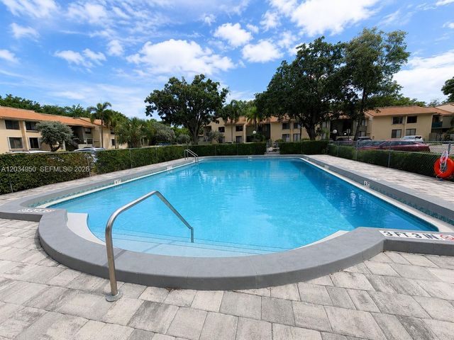 9606 SW 1st Ct 16-S, Coral Springs, FL 33071