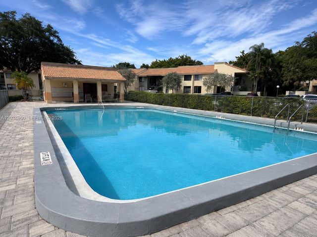9606 SW 1st Ct 16-S, Coral Springs, FL 33071