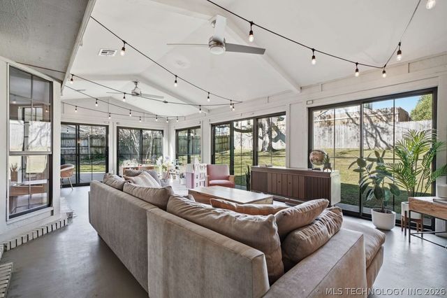 7228 S Erie Avenue, Tulsa, OK 74136