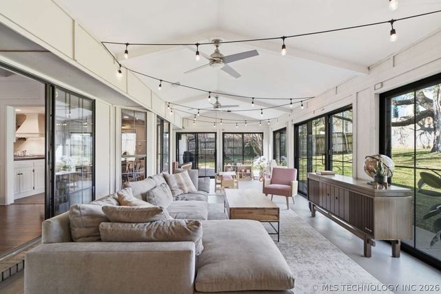 7228 S Erie Avenue, Tulsa, OK 74136