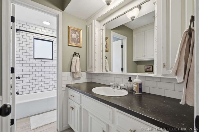 7228 S Erie Avenue, Tulsa, OK 74136