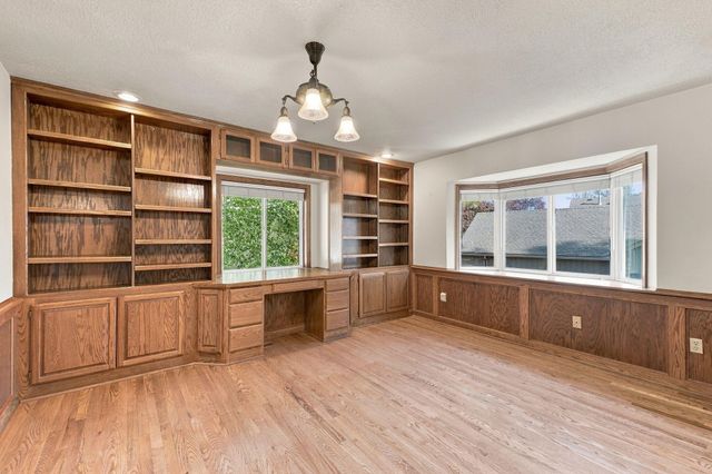 3211 S Quincy Ln, Spokane, WA 99203