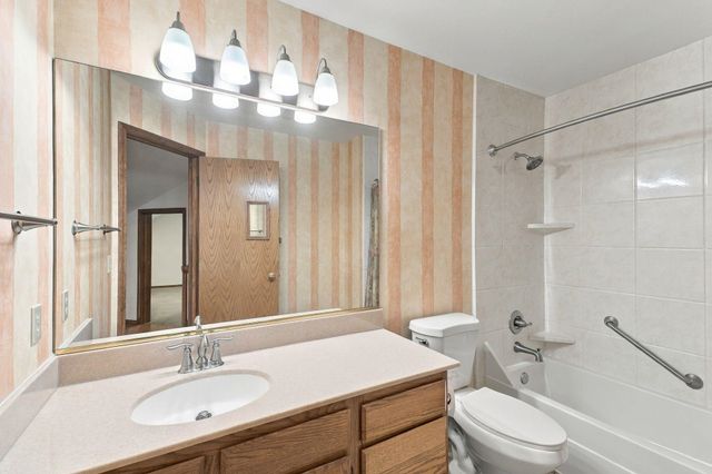 3211 S Quincy Ln, Spokane, WA 99203