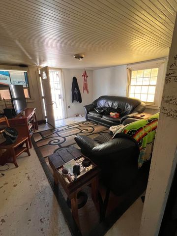 1443 Oregon Avenue, Klamath Falls, OR 97601