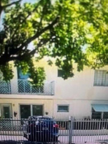 636 Meridian Avenue 4, Miami Beach, FL 33139