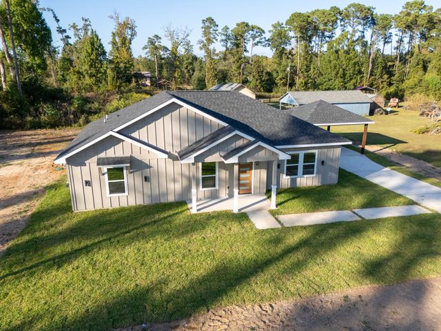 275 Hereford Drive, Onalaska, TX 77360