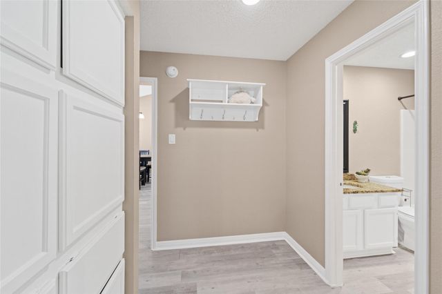 13314 Briar Hollow DR, Austin, TX 78729