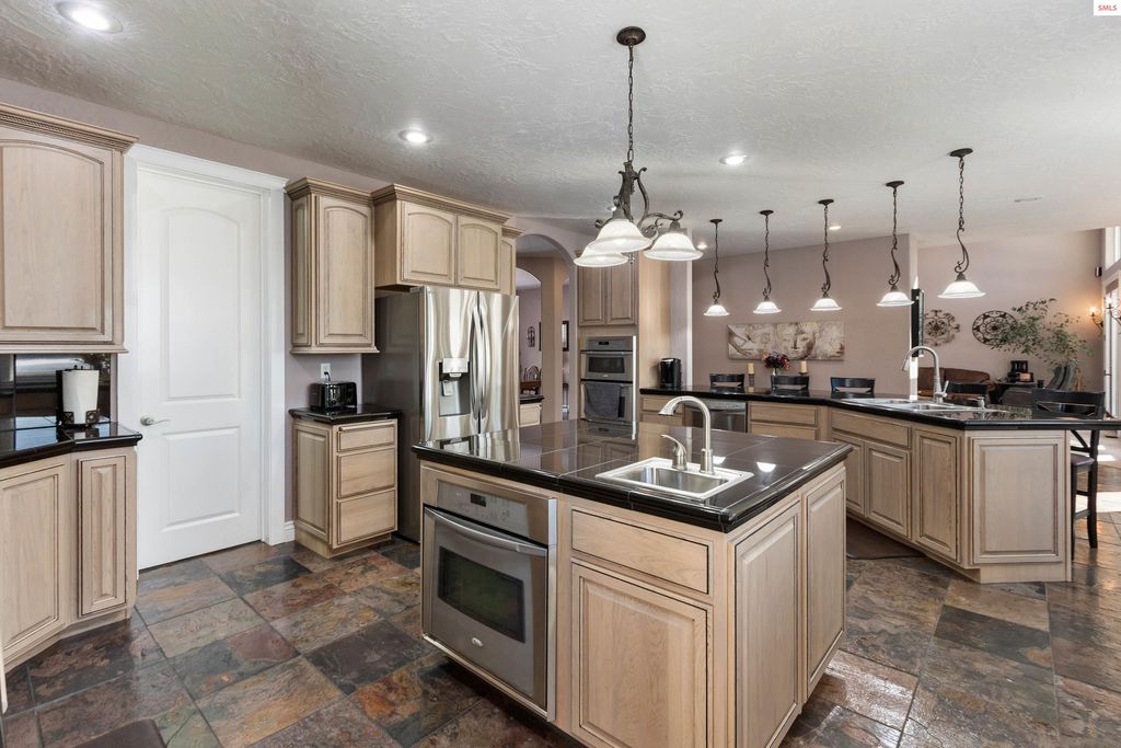 100 Bonita Bay Drive, Sagle, ID 83860 photo 14