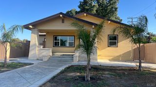391 E Grangeville Boulevard, Hanford, CA 93230