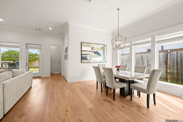 38191 Meadow Rue Dr, Prairieville, LA 70769