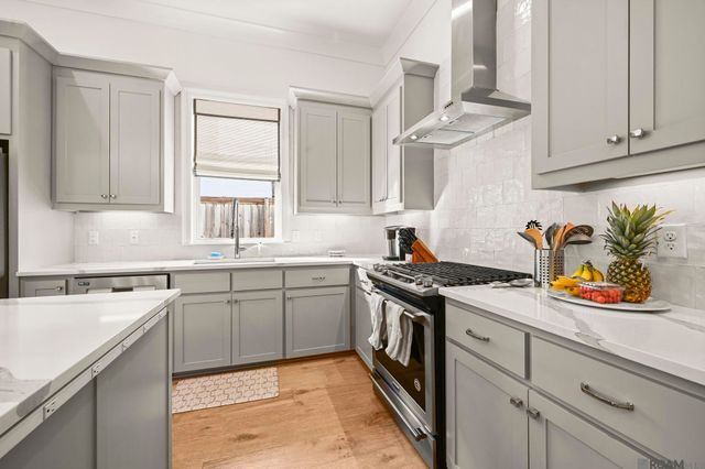 38191 Meadow Rue Dr, Prairieville, LA 70769