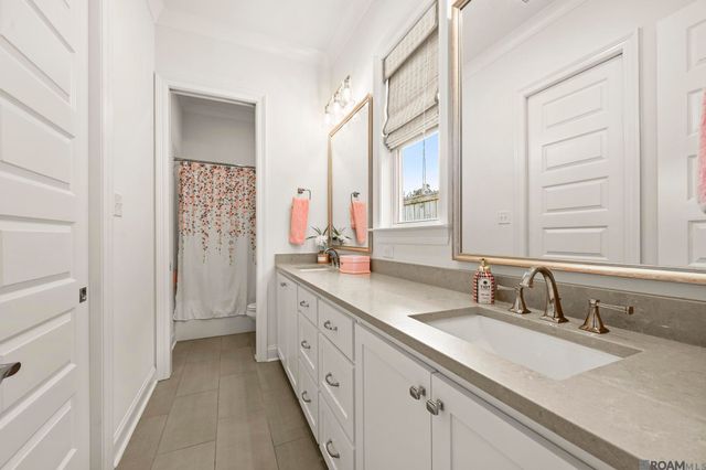 38191 Meadow Rue Dr, Prairieville, LA 70769