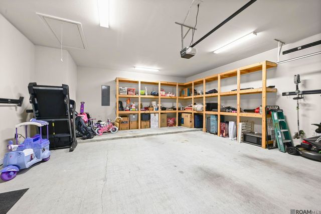 38191 Meadow Rue Dr, Prairieville, LA 70769