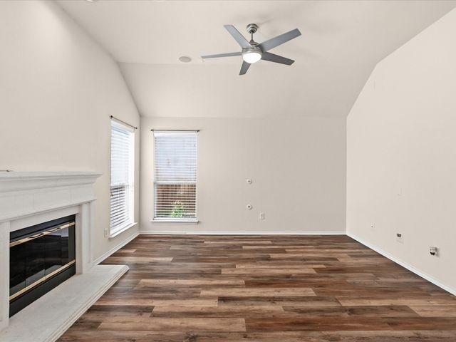 3860 Gillespie Drive, Carrollton, TX 75010
