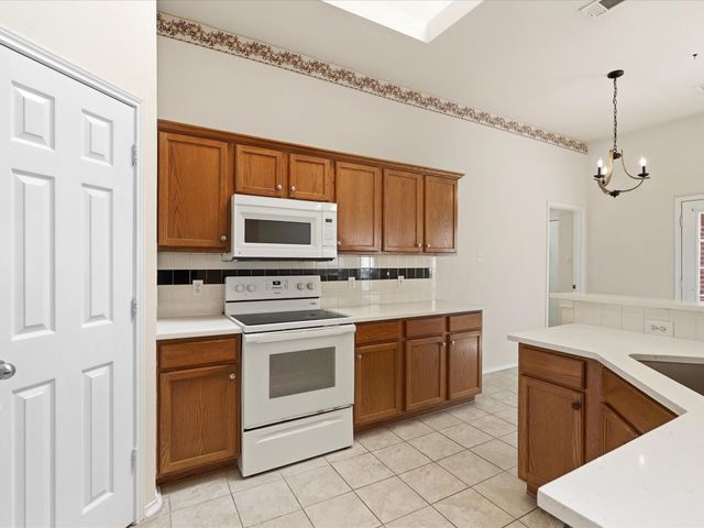 3860 Gillespie Drive, Carrollton, TX 75010