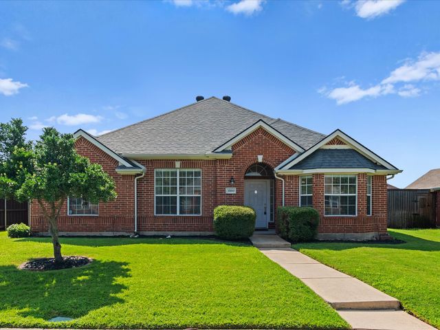 3860 Gillespie Drive, Carrollton, TX 75010