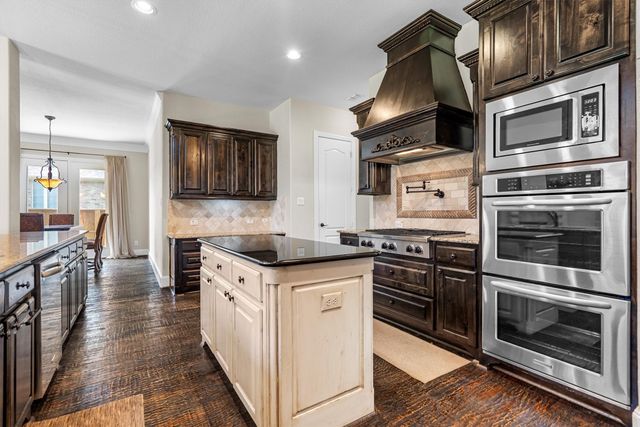 8920 Charles Street, Lantana, TX 76226