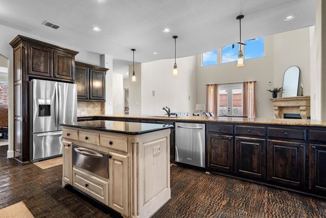 8920 Charles Street, Lantana, TX 76226