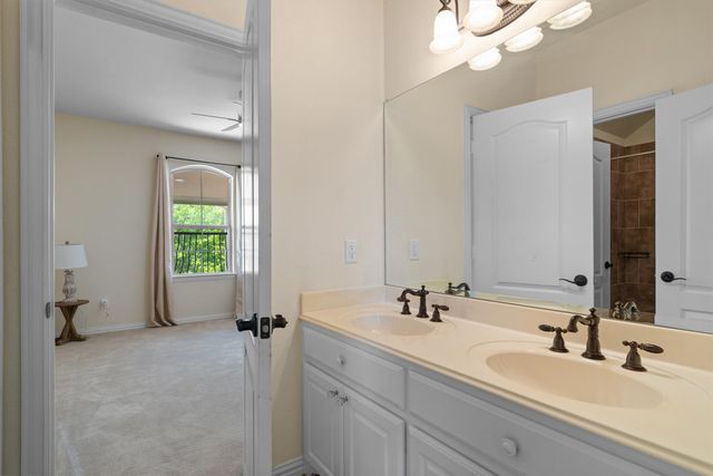 8920 Charles Street, Lantana, TX 76226