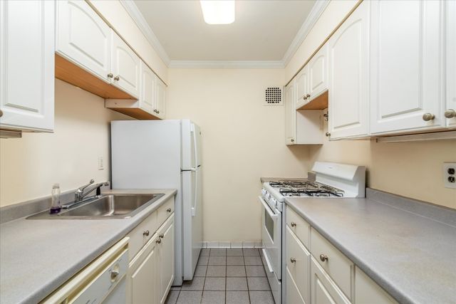 15105 Cross Island Pkwy Apt 1D, New York City, NY 11357