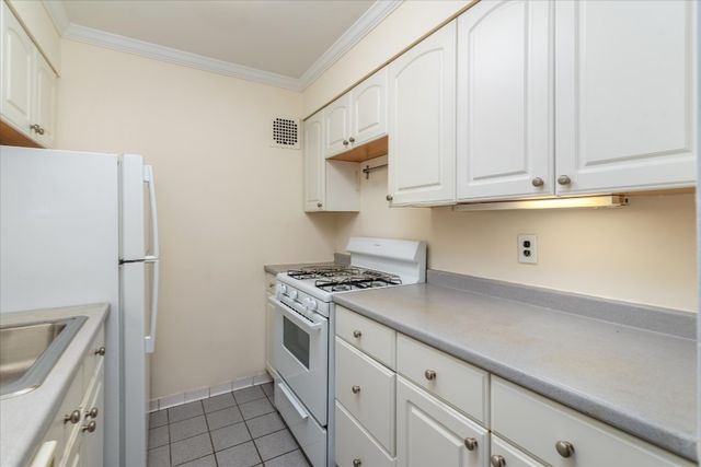 15105 Cross Island Pkwy Apt 1D, New York City, NY 11357