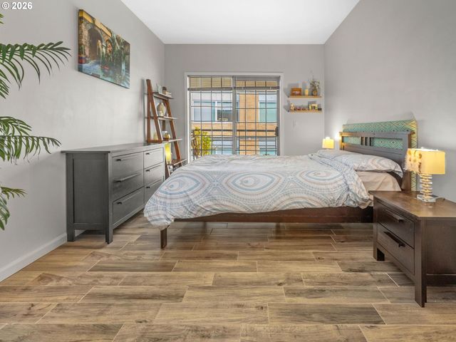 701 COLUMBIA St 714, Vancouver, WA 98660