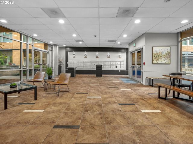 701 COLUMBIA St 714, Vancouver, WA 98660