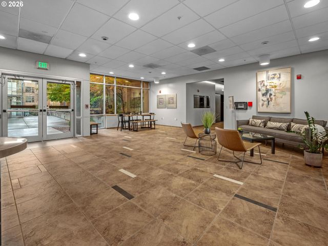 701 COLUMBIA St 714, Vancouver, WA 98660