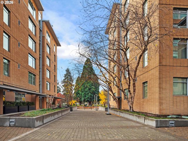 701 COLUMBIA St 714, Vancouver, WA 98660