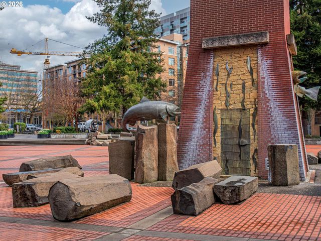 701 COLUMBIA St 714, Vancouver, WA 98660