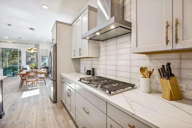 10587 AVENTURA Drive, Jacksonville, FL 32256