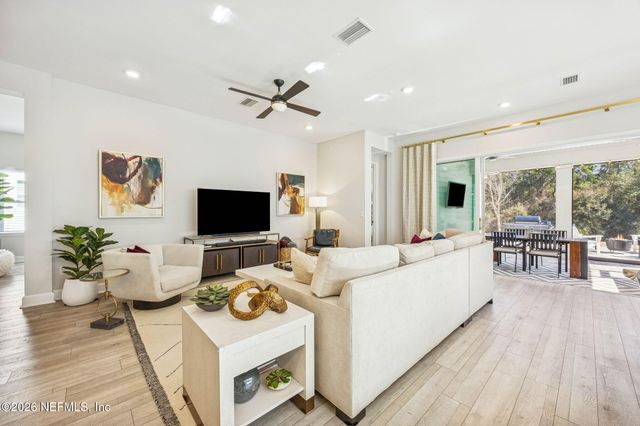 10587 AVENTURA Drive, Jacksonville, FL 32256