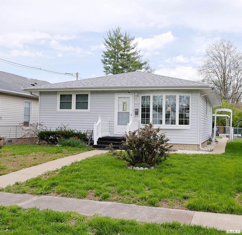 Image 1 of property listing at 1305 S PINE, Centralia, IL 62801