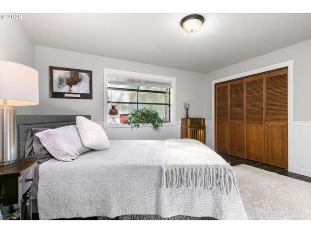 315 SEAGROVE Loop, Lincoln City, OR 97367