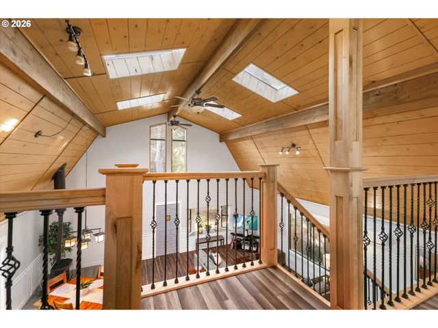 315 SEAGROVE Loop, Lincoln City, OR 97367