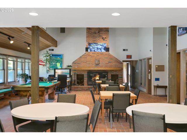 315 SEAGROVE Loop, Lincoln City, OR 97367