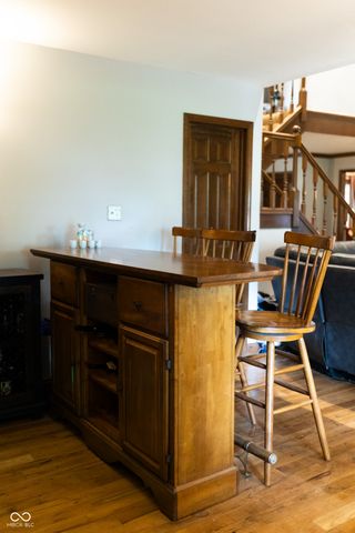 1914 S Hunters Ridge Lane, Greenwood, IN 46143