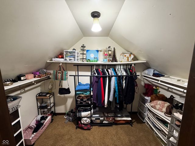 1914 S Hunters Ridge Lane, Greenwood, IN 46143