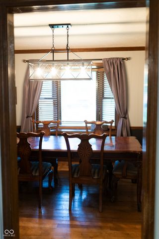 1914 S Hunters Ridge Lane, Greenwood, IN 46143