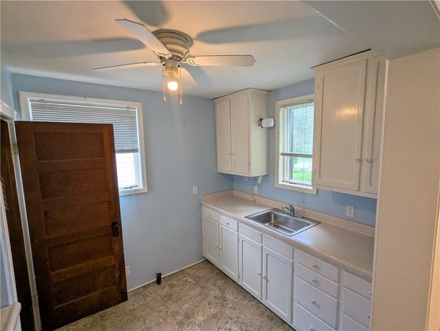 304 Miami Street, Hiawatha, KS 66434