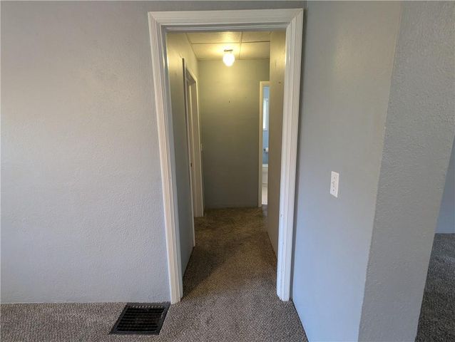 304 Miami Street, Hiawatha, KS 66434